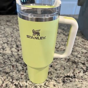 Lime green 40 oz Stanley